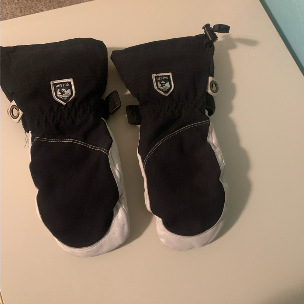 Hestra sz 7 mittens